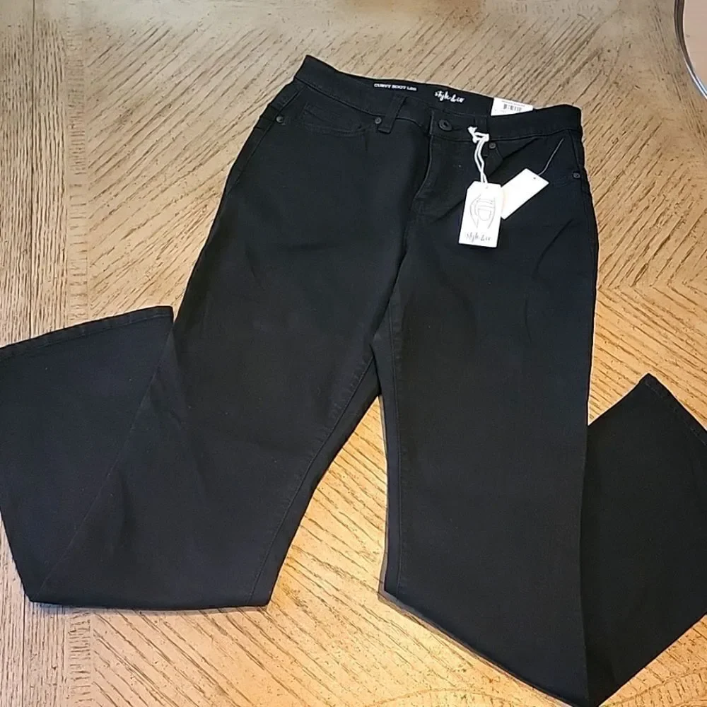 Black curvy boot cut jeans size 6 NWT Style & Co Power Sculpt